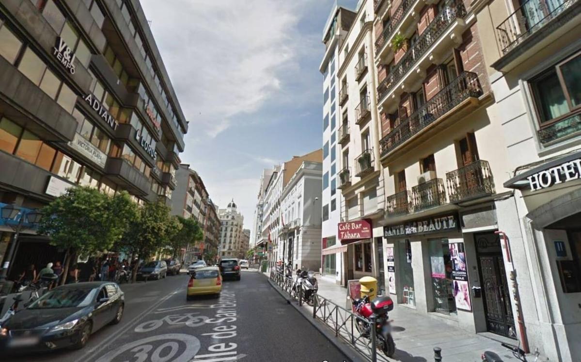 Апартаменты Ap Gran Via IV -Quinto Piso Sin Ascensor- Мадрид Экстерьер фото